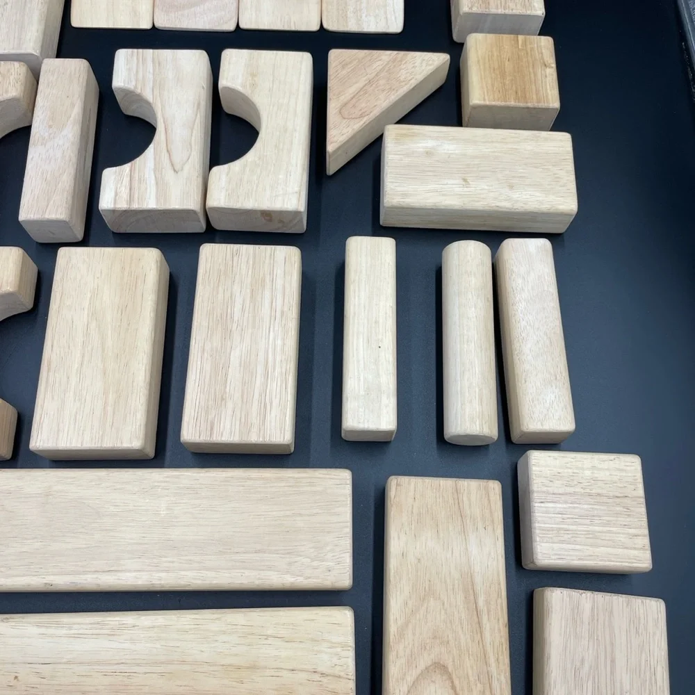 Montessori 30 pc basic children’s building blocks